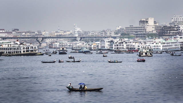 Teen found dead in Buriganga