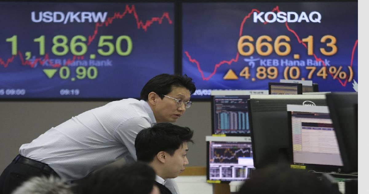 Asian shares up on China efforts despite virus worries