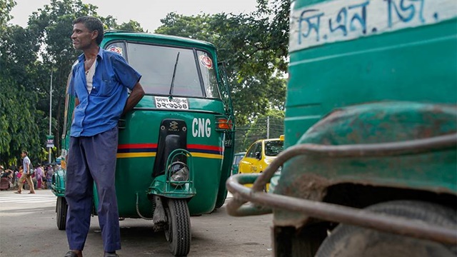 Govt sets deadline to purge outdated autorickshaws
