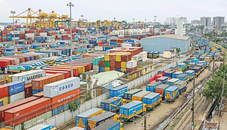 CTG Port Customs arranges ’biggest ever’ auction