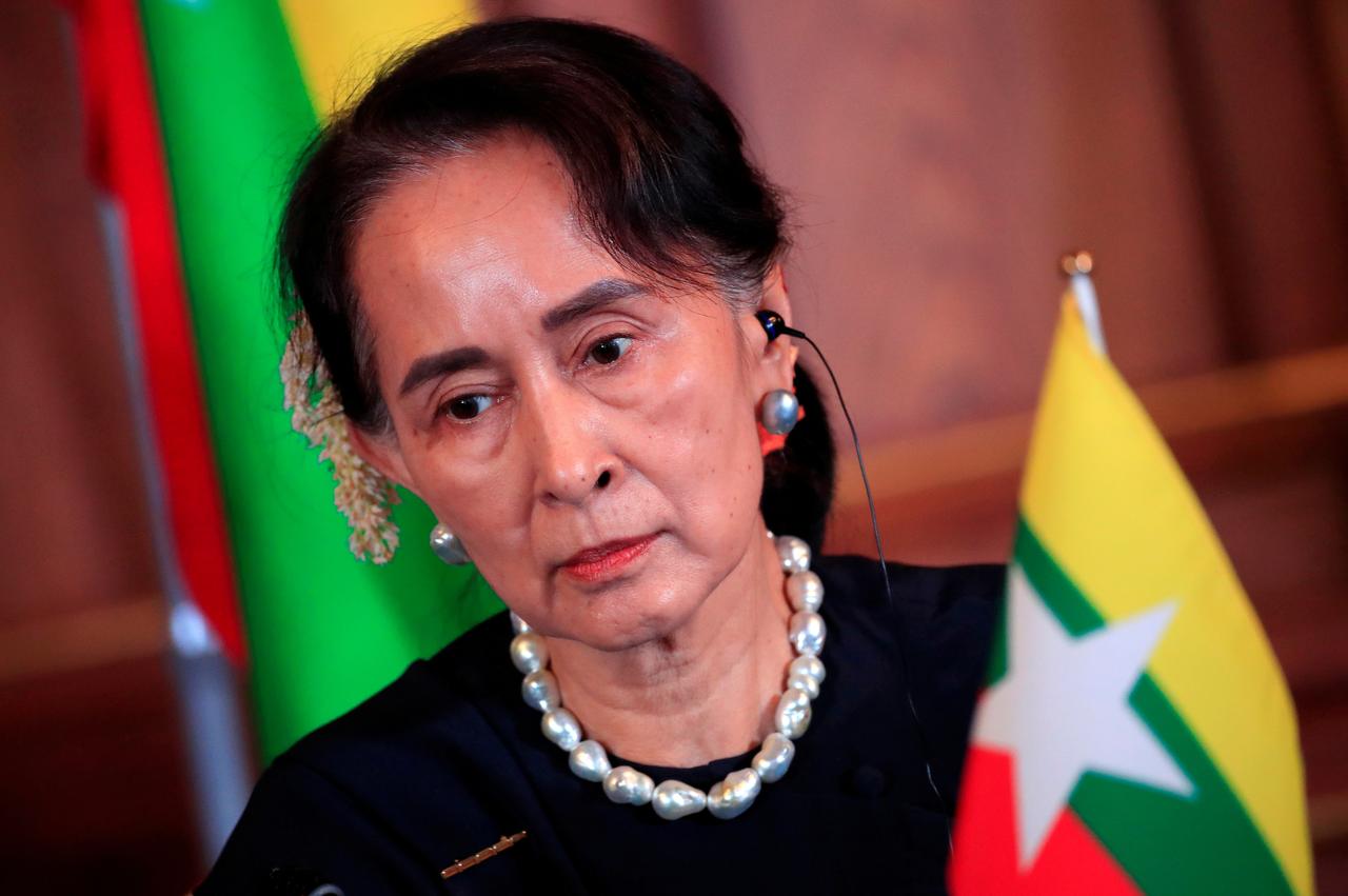 Aung San Suu Kyi faces first legal action over Rohingya Muslims