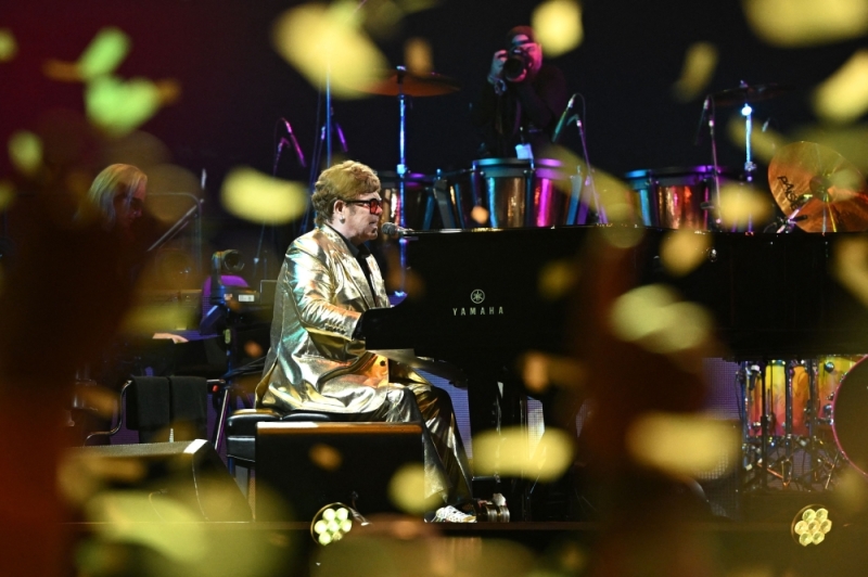 Elton John hails fans at emotional final farewell show