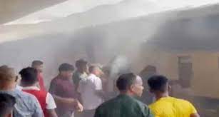 কমলাপুরে চট্টলা এক্সপ্রেস ট্রেনে আগুন