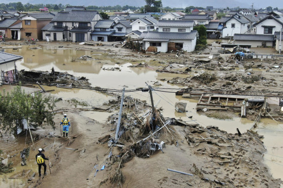 Japan in non-stop search for typhoon survivors; toll at 74
