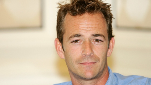 ‘Riverdale’ star Luke Perry dies at 52 after stroke