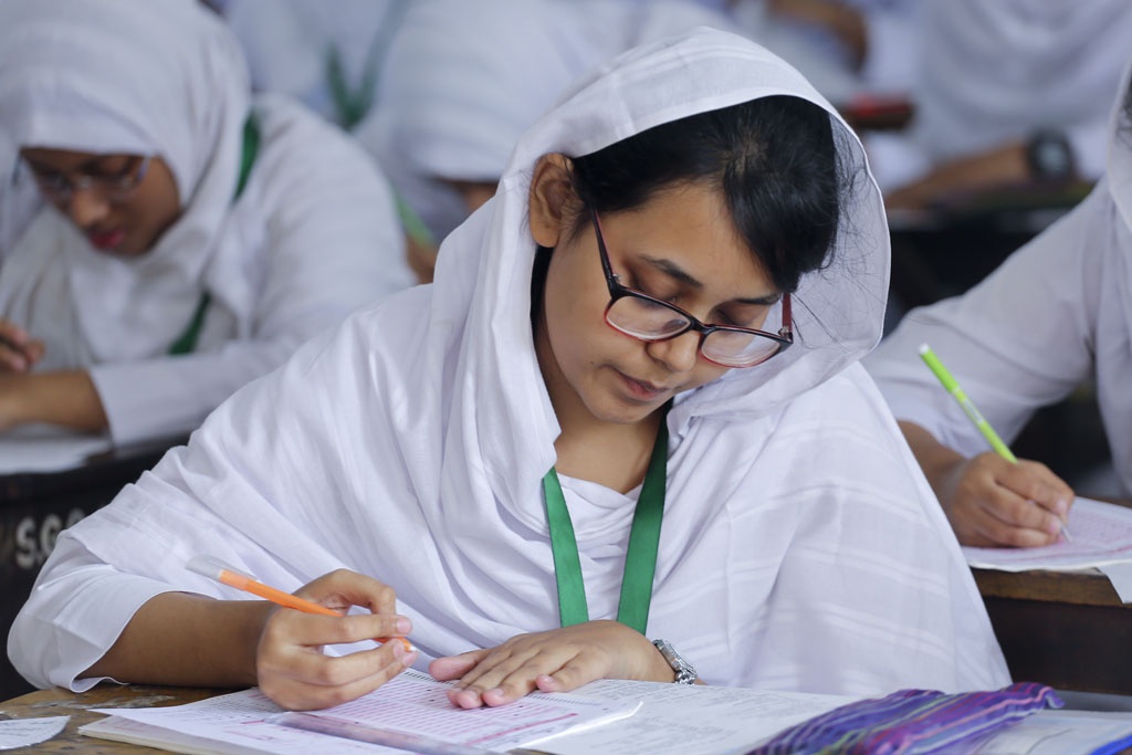 মাধ্যমিক স্কুল সার্টিফিকেট (এসএসসি) তে বাদ যাচ্ছে জিপিএ, আসছে লেটার গ্রেড