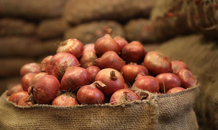 50,000 tonnes onion to arrive from India next week: Titu