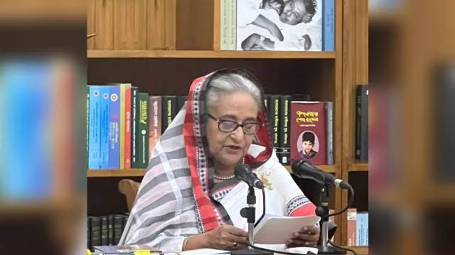 PM Hasina proudly wears Tangail sari to claim Bangladesh's ownership