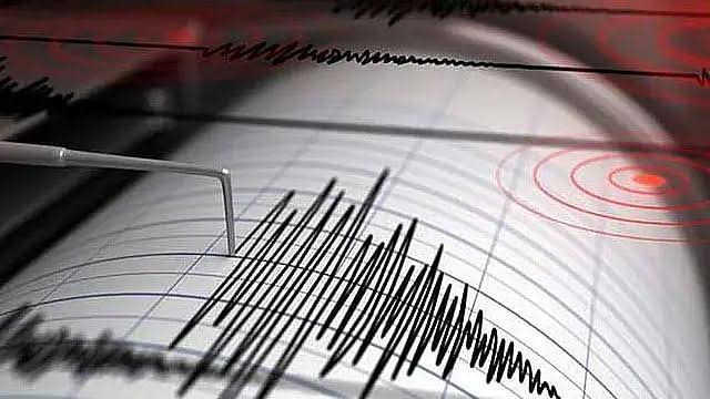 Earthquake of magnitude 4.3 jolts Dhaka