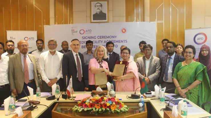 BD, AFD sign $303m credit agreements for 3 crucial dev projects