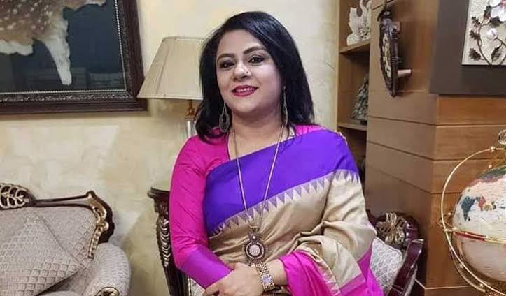 হেলেনা জাহাঙ্গীরকে এক হাত নিলেন ডিপজল