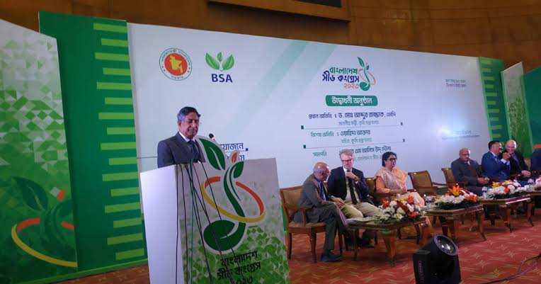 No compromise on seed quality for good agri production: Razzaque