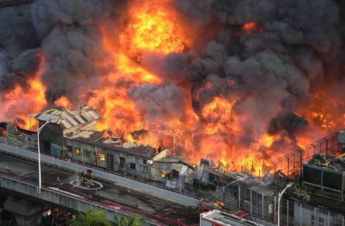 Fire at Bangabazar market still raging