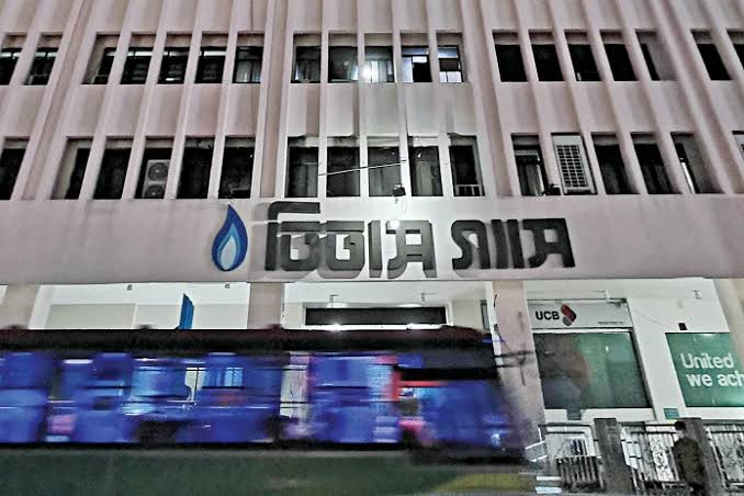 Man remanded over embezzling Tk 10cr gas bill