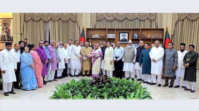 ১৪ দলের শরিকদের অবমূল্যায়নের অভিযোগ, সান্ত্বনা জোটনেত্রীর