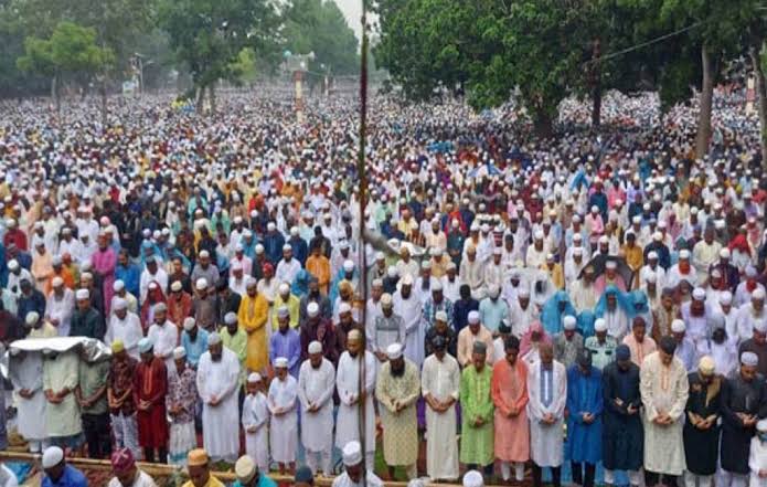 Sholakia hosts yet another largest Eid jamaat