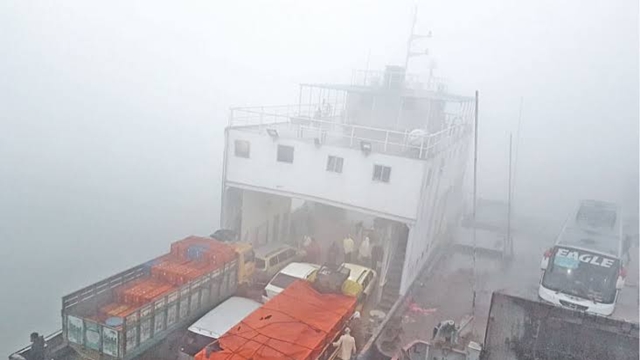 Fog disrupts Paturia-Daulatdia ferry service
