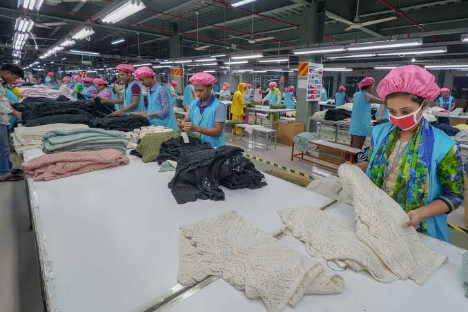 Bangladesh’s apparel export to cross $100 bn by 2030: experts
