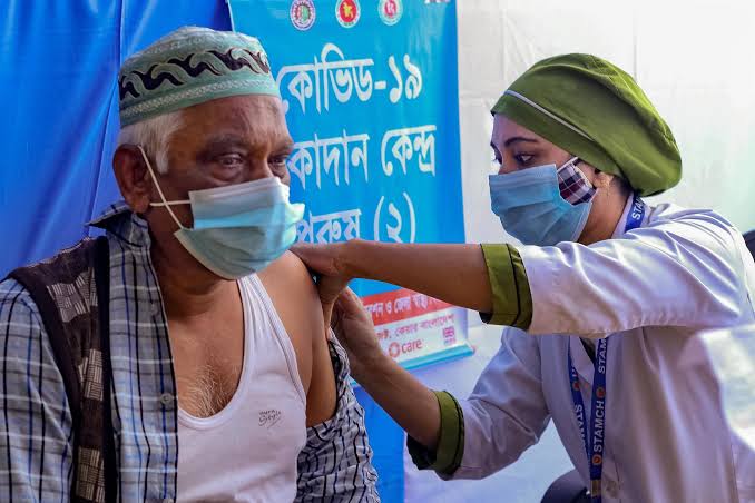 National Committee recommends 4th dose for above 60 citizens, frontliners