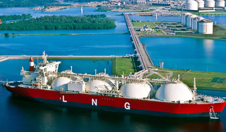 Summit to set up 3rd floating LNG terminal at Moheshkhali