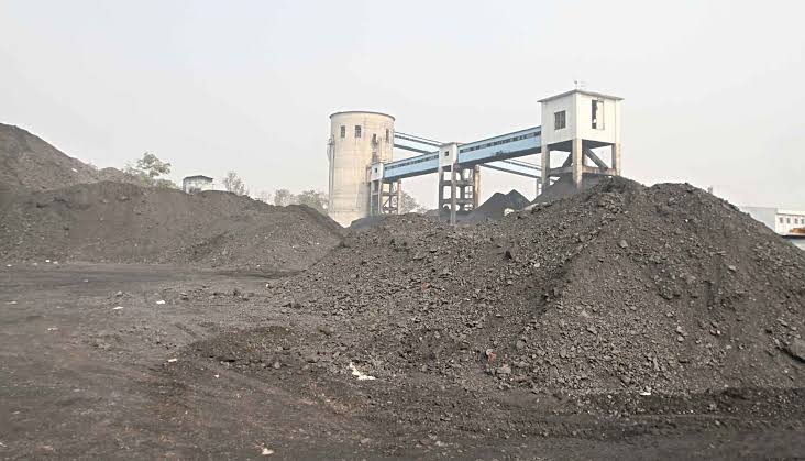 Coal lifting from Barapukuria mine stops, exploration from new face Nov