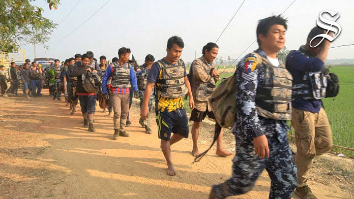 264 Myanmar nationals including troops take shelter in Bangladesh: BGB