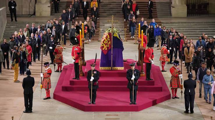 Britain and the world say farewell to Queen Elizabeth II