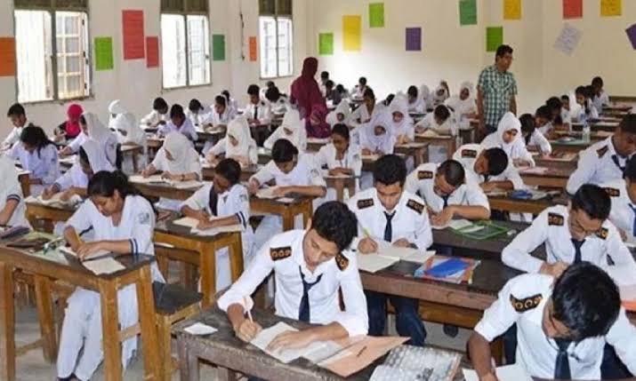 10 lakh students to sit for HSC exams Thursday