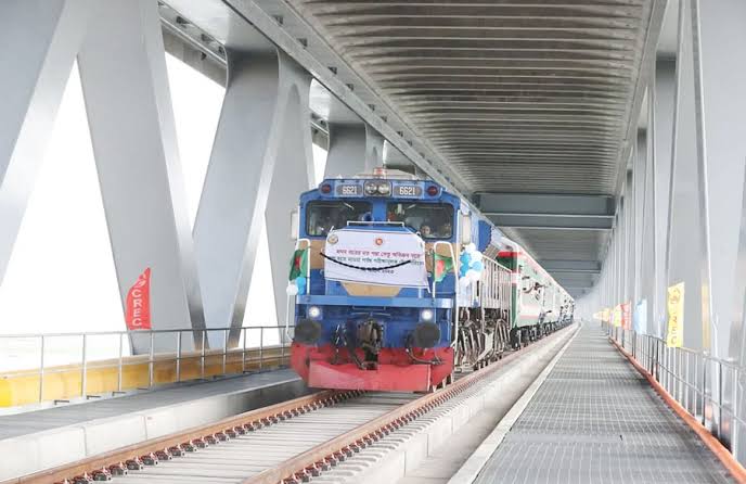 Special train from Dhaka reaches Bhanga in 2-hr
