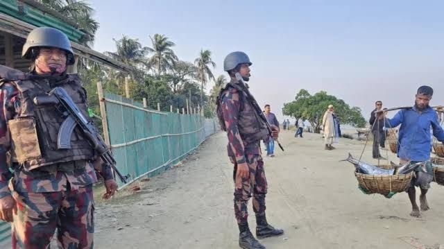Teknaf villages again shaking from shelling in Myanmar
