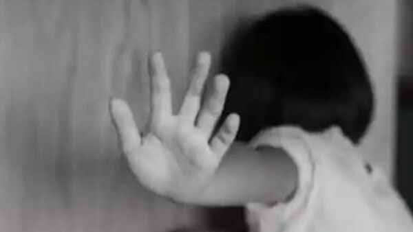 মাগুরায় পরিবার পরিকল্পনা কর্মচারীর বিরুদ্ধে নাবালিকাকে শ্লীলতাহানি ও ধর্ষণচেষ্টার অভিযোগ