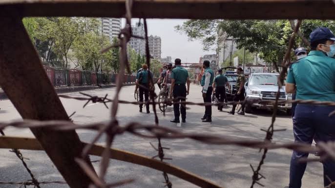 ‘কঠোর’ লকডাউনে যা করা যাবে, যা করা যাবে না