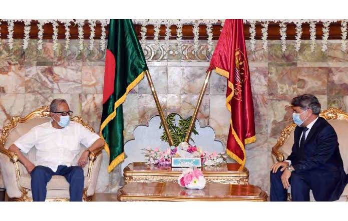 Bangladesh gives importance to developing ties with neighbours: President