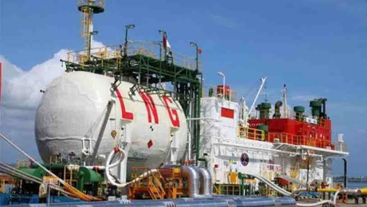 Bangladesh purchases LNG, fertiliser at lower rates