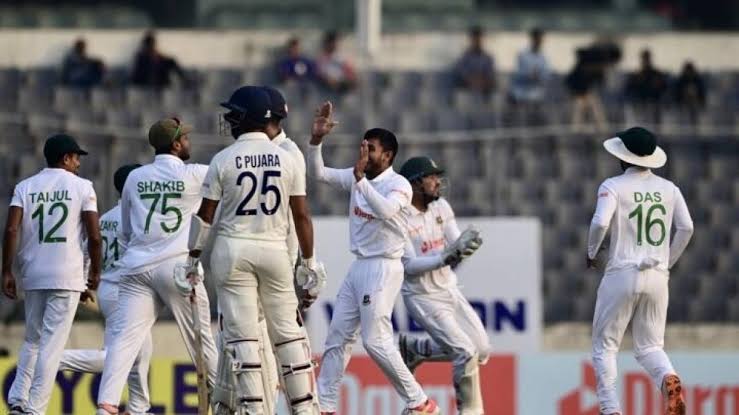 Bangladesh bowlers rattle India to leave match hanging in the balance