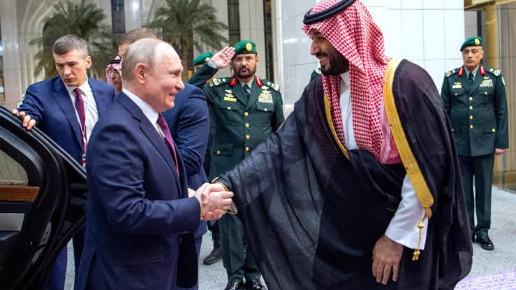 Putin visits Saudi Arabia, UAE on Middle East tour