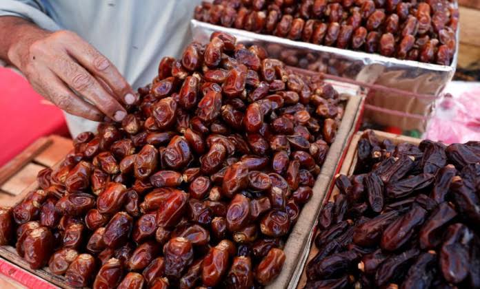 TCB to sell dates at Tk80 per kg from Saturday
