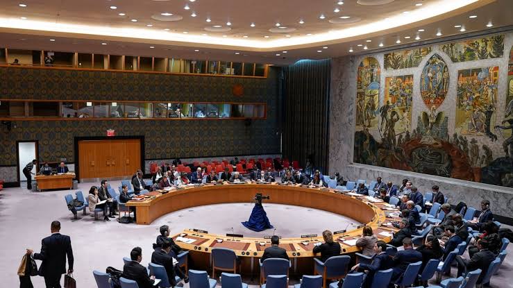 UN adopts Myanmar resolution, calls for ending violence, releasing Suu Kyi