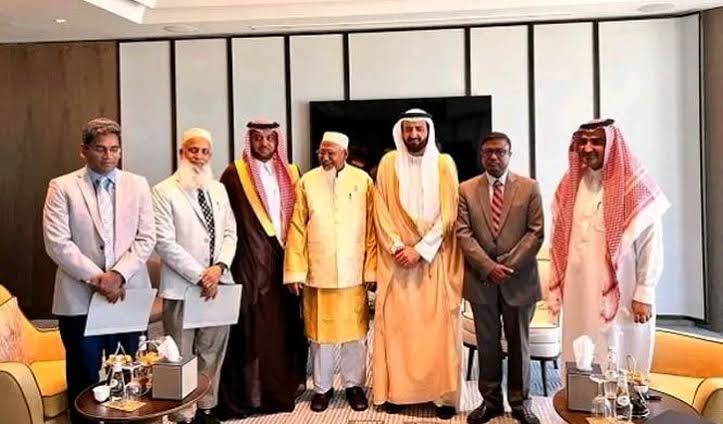 1.27 lakh Bangladeshis can perform Hajj this year, deal signed with Saudi