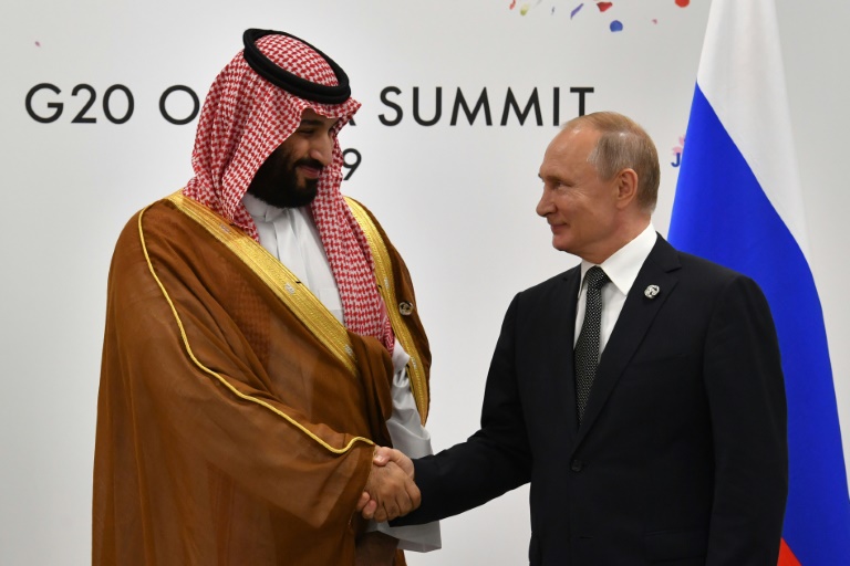 Oil, Iran top agenda as Putin visits Saudi Arabia