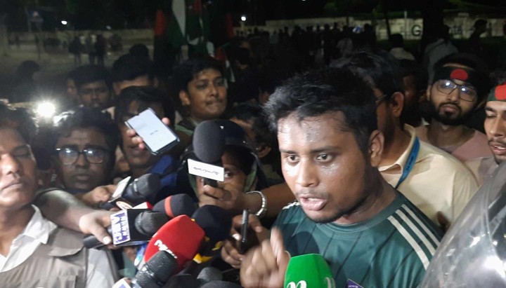 পরবর্তী কর্মসূচি না দিয়েই কোটা আন্দোলন স্থগিত ঘোষণা