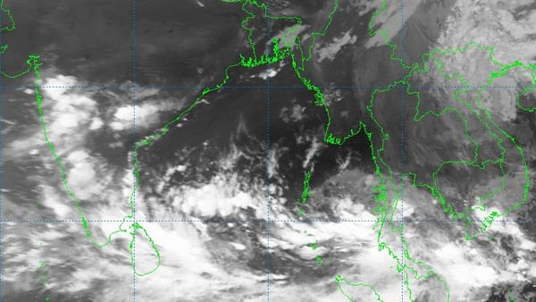 Low over Bay likely to intensify into depression