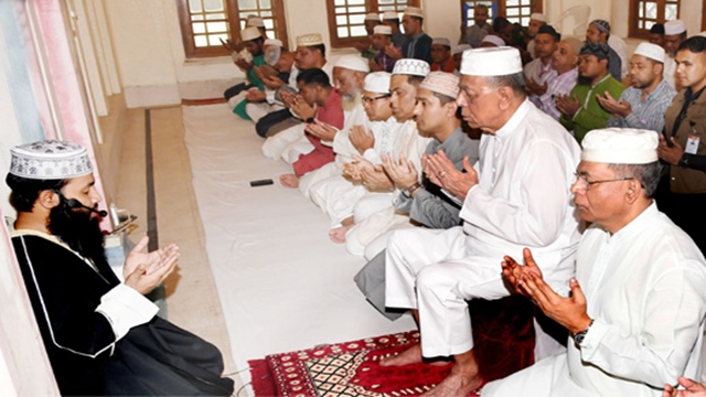 President attends doa for Chawkbazar fire victims