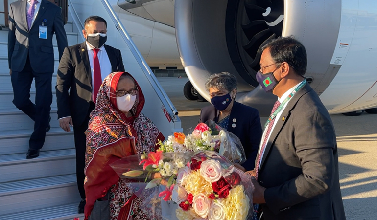 নিউইয়র্কে পৌঁছেছেন প্রধানমন্ত্রী