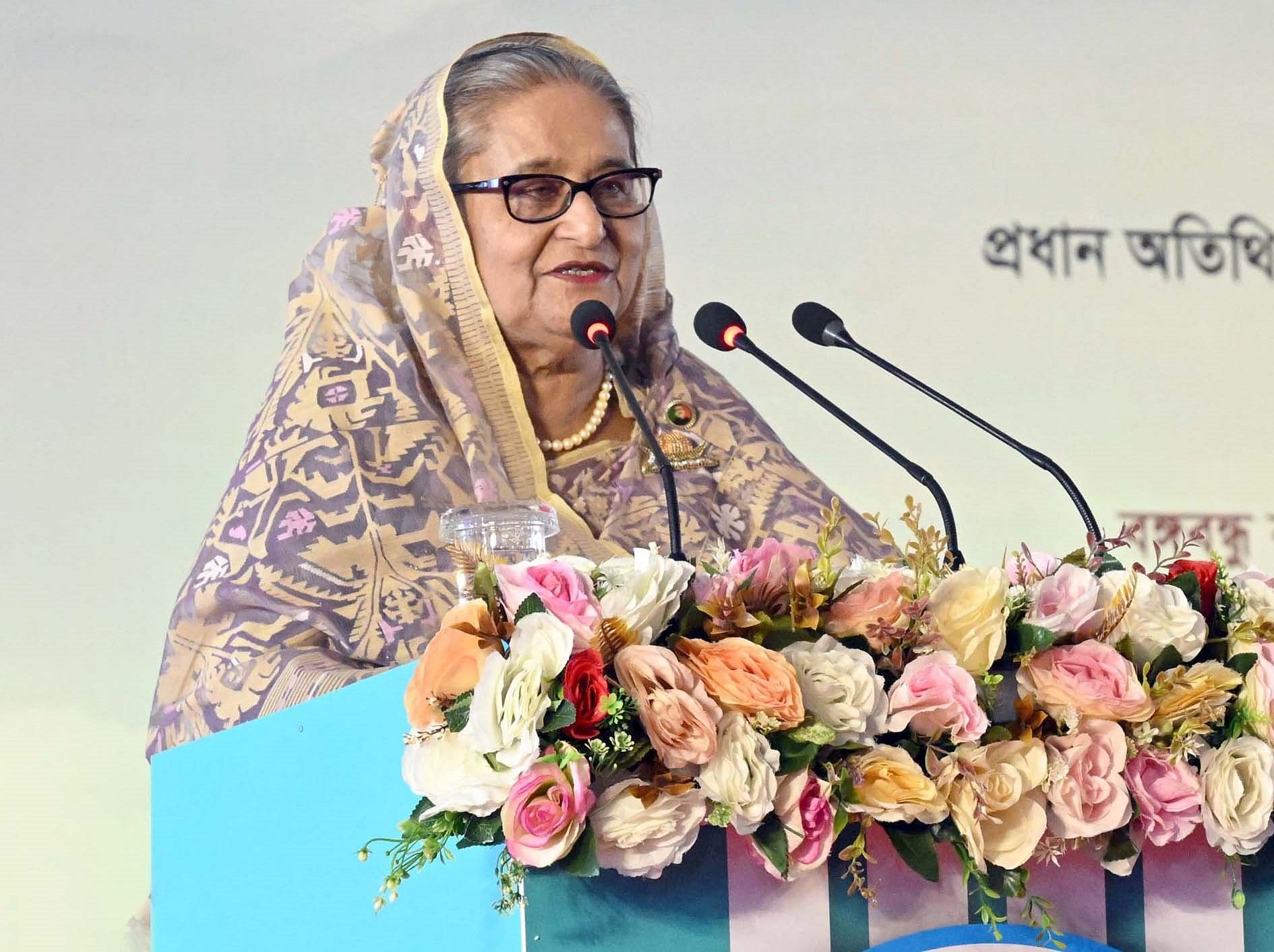 Look for new markets for Bangladesh's products: PM