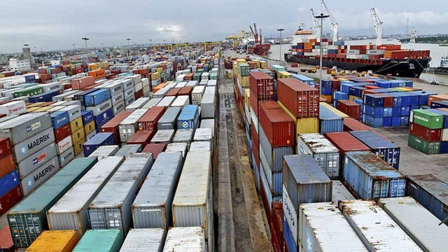 Ports asked to install scanners to check money-laundering