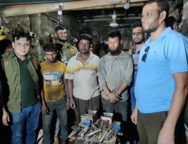 Illegal arms factory busted in Jashore, 3 held