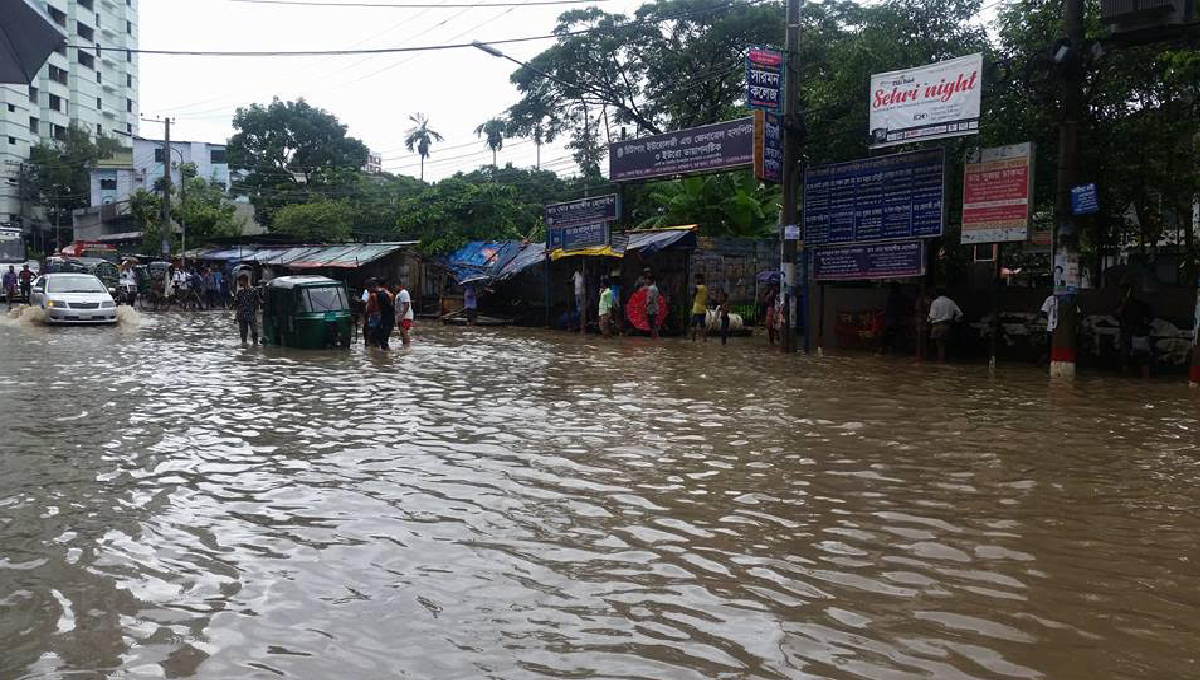 Commuters suffer as city roads go under rainwater  