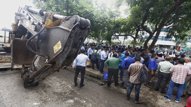 Rajuk takes preparation to demolish BGMEA building