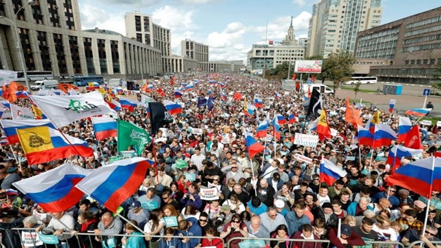 Over 20,000 rally in Moscow as election anger boils over